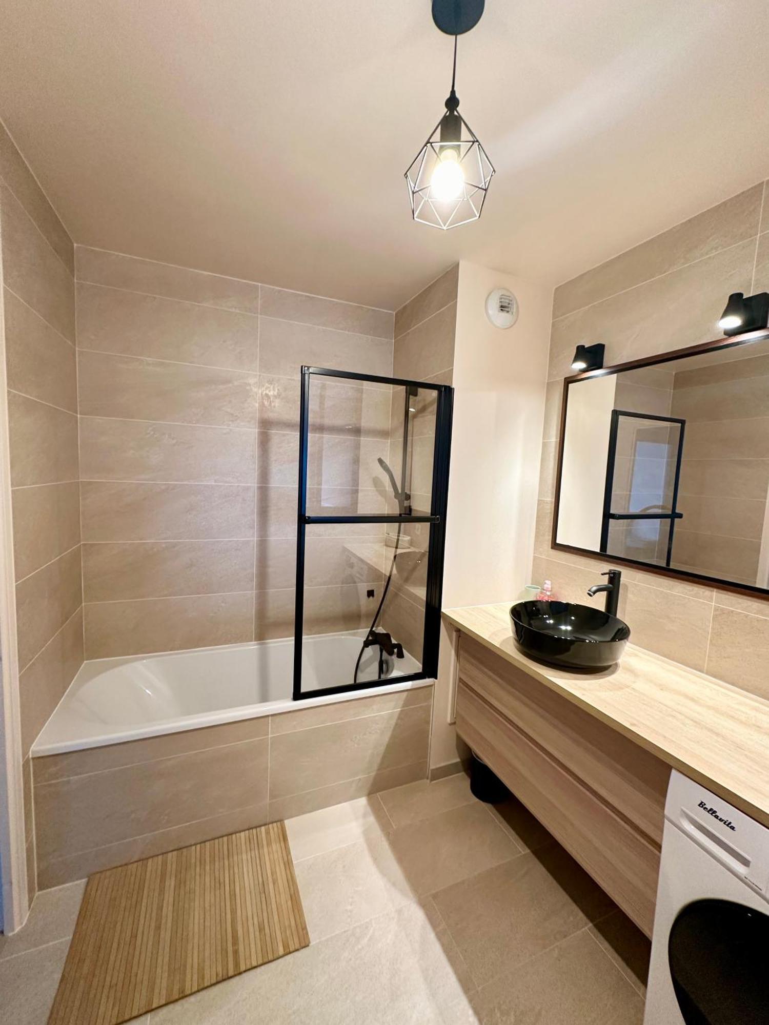 Appartement Chaleureux - Meaux Kültér fotó